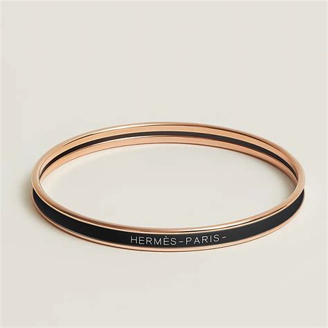 hermes uni bangle on wrist|hermes bangle price.